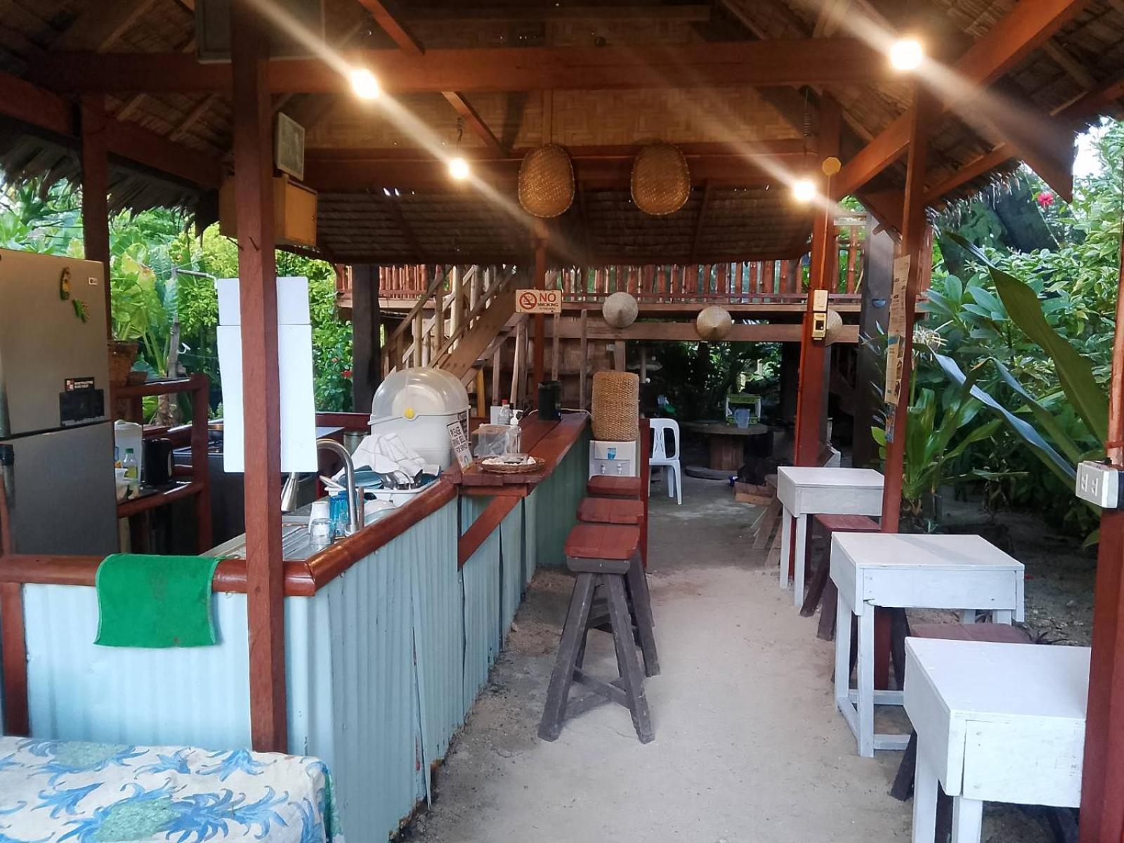 לינה וארוחת בוקר San Isidro  Coleto Siargao מראה חיצוני תמונה