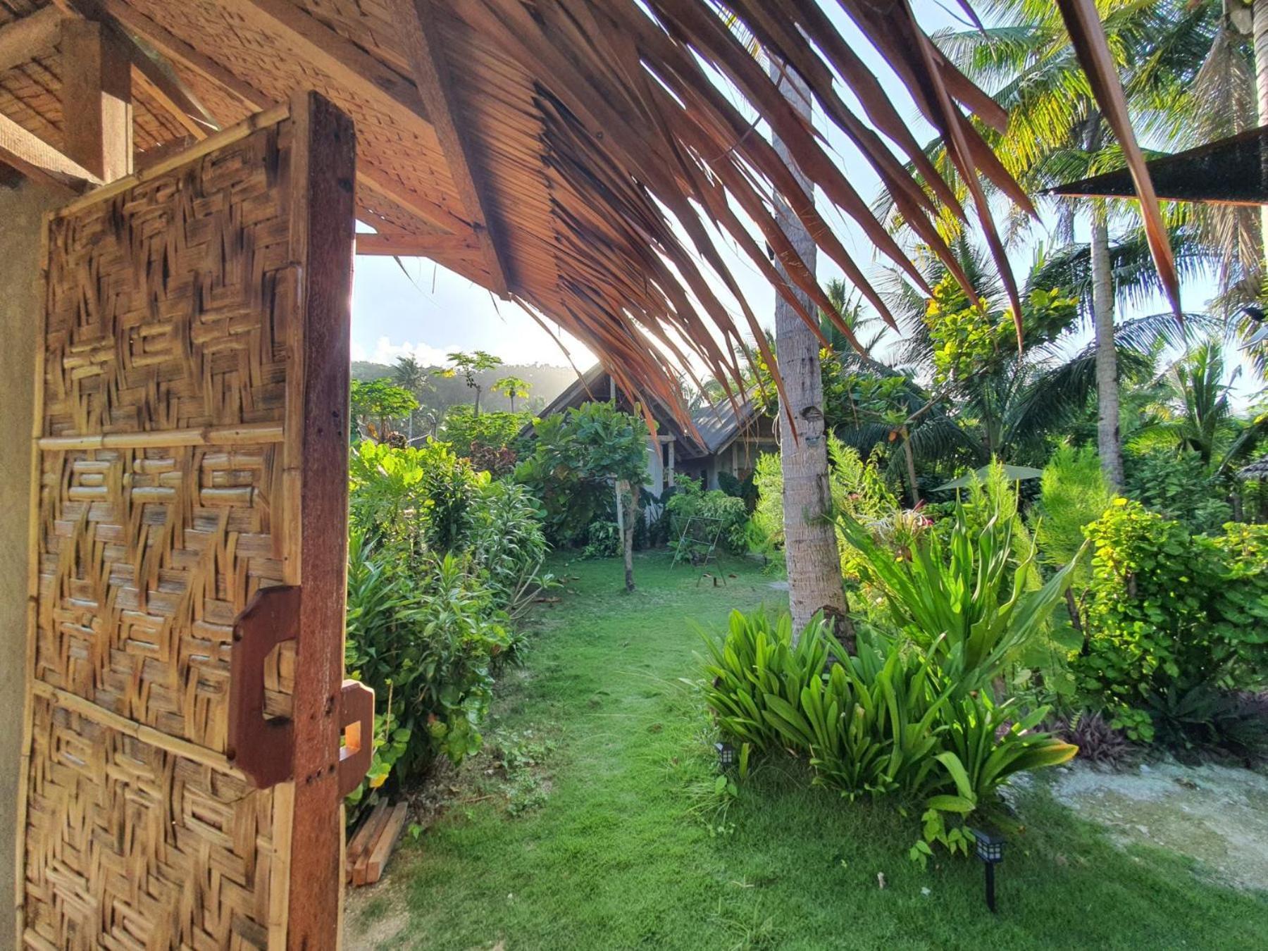 לינה וארוחת בוקר San Isidro  Coleto Siargao מראה חיצוני תמונה